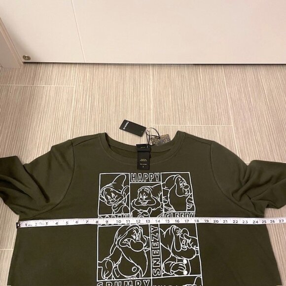 NWT Torrid Disney Snow White and the Seven Dwarfs Sweatshirt Size 2X Green - Picture 15 of 16